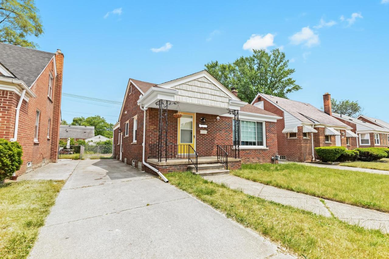 Villa Family-Friendly, Multi-Day Sale, 15 Mins To Downtown Detroit Exterior foto